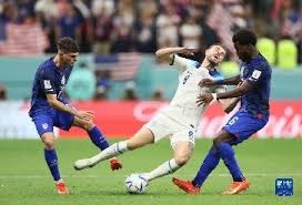 “杀人”😧锡安正面一对一血腥暴力隔扣杰米森